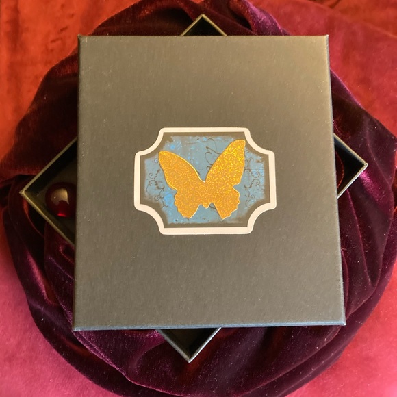 ♥️⭐️🩸RUBY RED GLASS EARRINGS🩸⭐️♥️ 3 PIECES ANTIQUE GLASS OVER 200 YEARS OLD🩸 - Picture 5 of 16